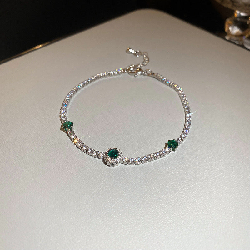 Emerald Dew – Luxe Accent Bracelet