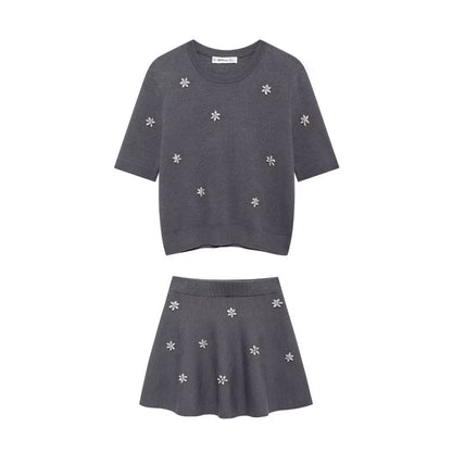 Strick-Set mit Blumendetails