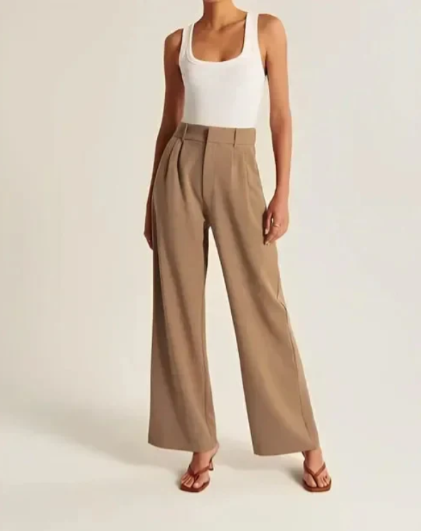 ALESSANDRA - Brown
Tailored Pants