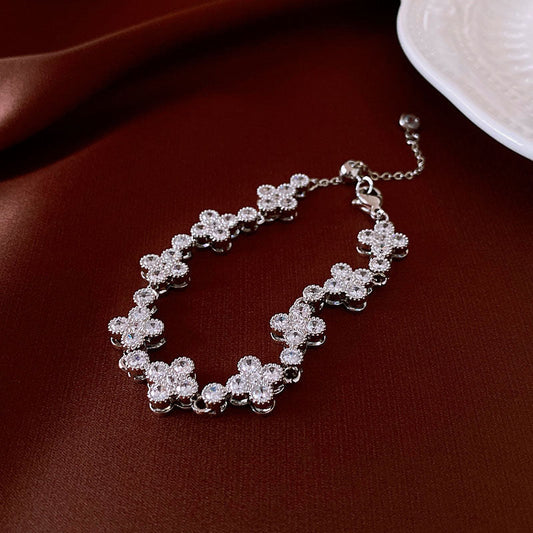 Fleur de Glace – Icy Floral Bracelet