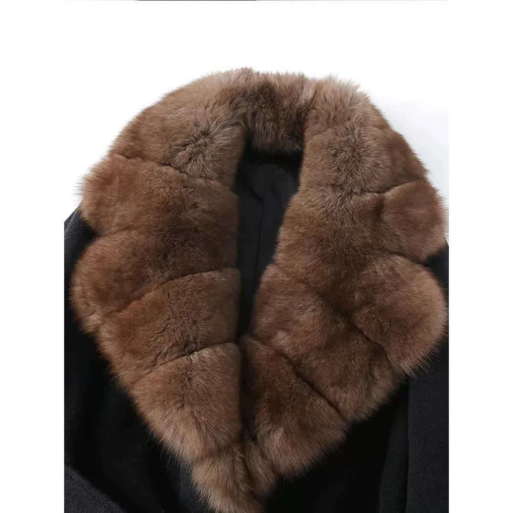 Aleyna Mantel mit Fellkragen