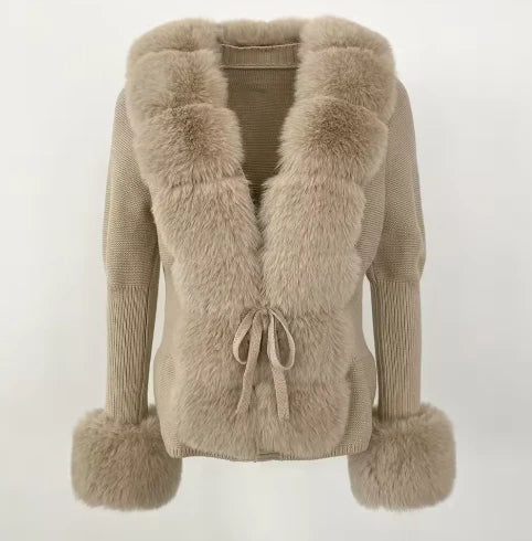 "Lisa" Cardigan mit Fell